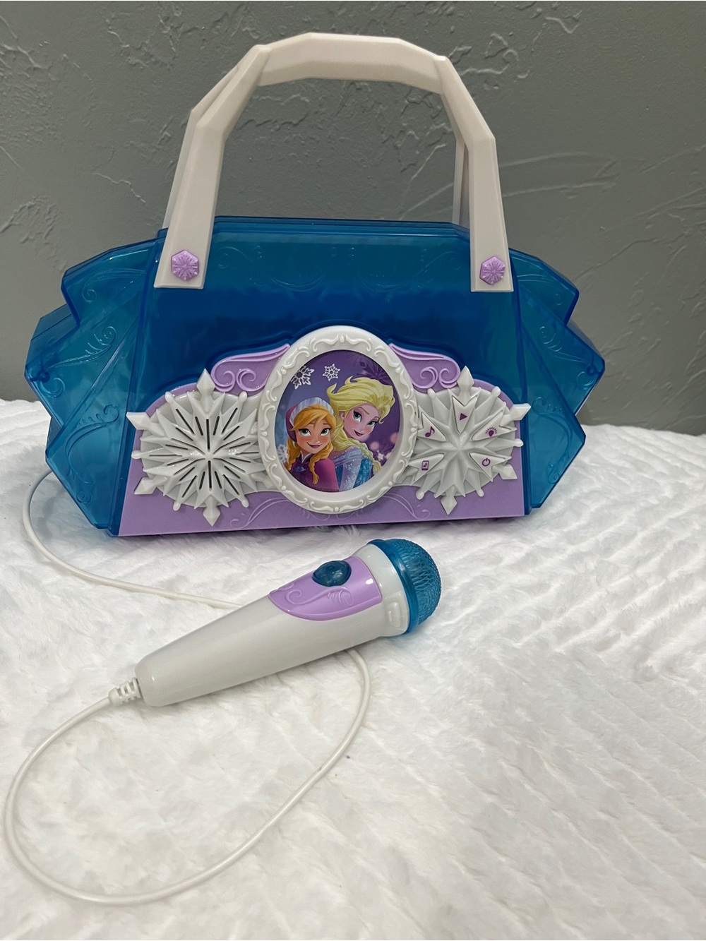 Disney Frozen Light-Up Purse Microphone Karaoke Sing Along preloaded songs - Picture 4 of 13